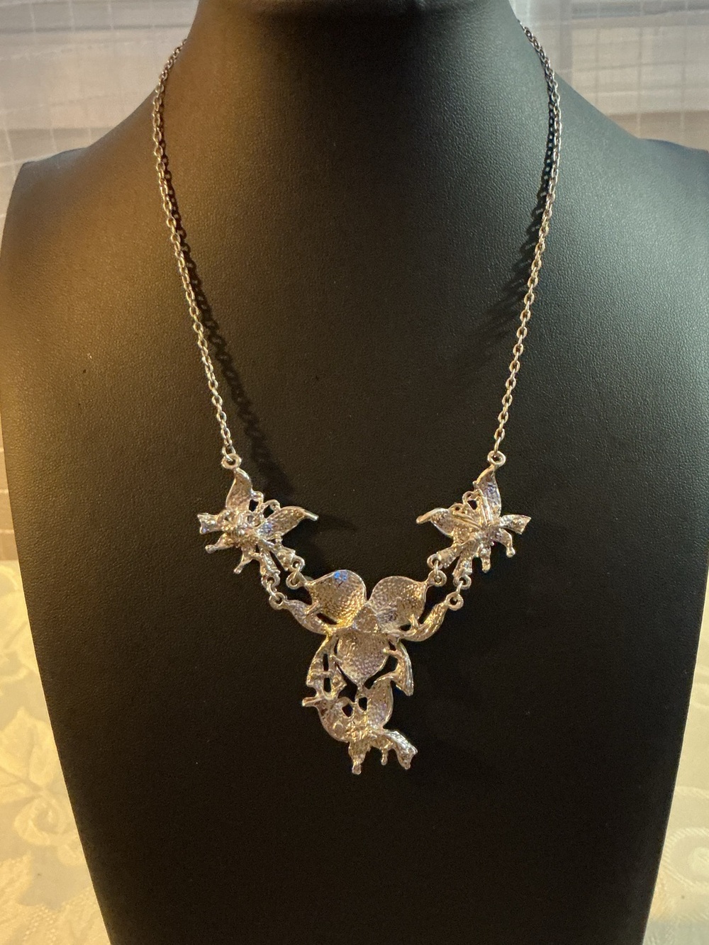 Butterfly and Floral Romantic Rhinestone Silver Tone Statement Necklace - Picture 3 of 4